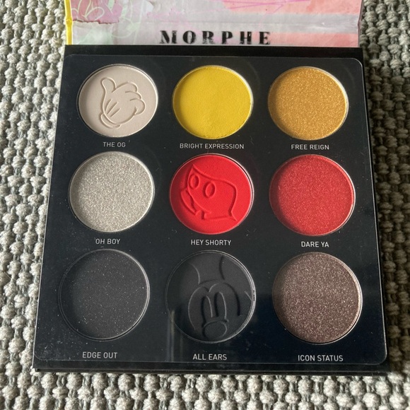 NWOT Disney Morphe eyeshadow & travel makeup bag - Picture 3 of 4
